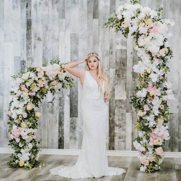 Plus Size Sheath Wedding Dress | Size 26W | Beaded Tulle, Plunging V-Neck - Picture 7 of 7